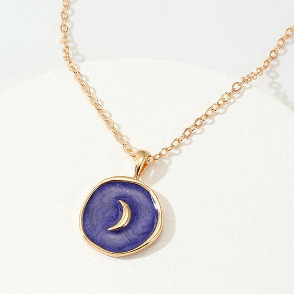 New Gold Moon Pendant Necklace - Picture 2 of 4